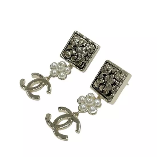 CHANEL Earrings Gold Coco Mark Square Flower Pearl CC Logo White Ladies Women's