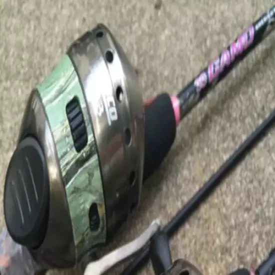 Zebco 33 Lady Combo 6’ Camo Pink Rod and Reel Medium Action 2bb U