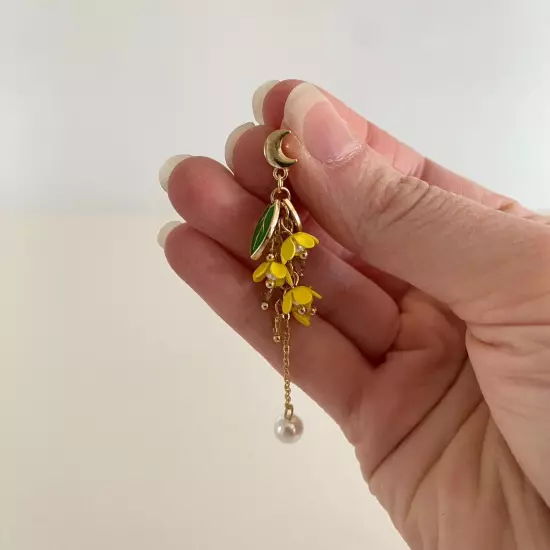 Cat Dangle Asymmetric Earrings Gold Tone, Yellow Flowers Summer