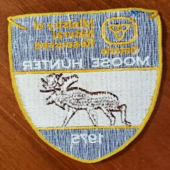 1975 Ontario Successful Moose Hunting Crest - MNR Patch Rare