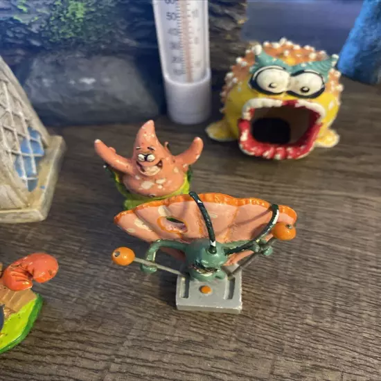 Lot of SpongeBob Squarepants Aquarium Decor 10 Pieces Plus