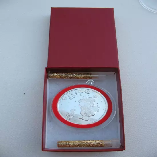 1-OZ 2011 CHRISTMAS TOO CUTE GIFT GIVING ENGRAVABLE.999 SILVER COIN+GOLD