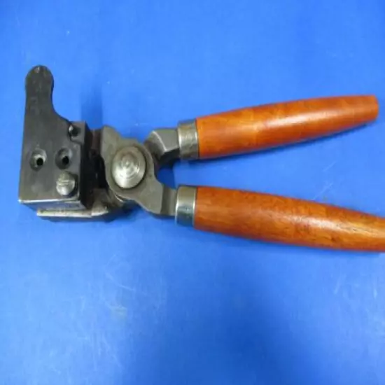 LYMAN 520 BULLET MOLD 2 CAVITY No. 452460 WITH HANDLE 45 CAL, 