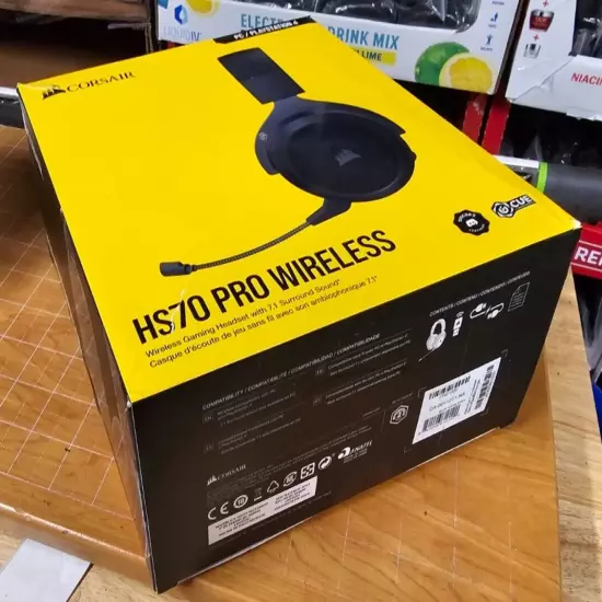 Corsair HS70 Pro Wireless Gaming Headset w/ 7.1 Surround Sound in Carbon- NEW