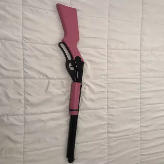 Pink Daisy Red Ryder style BB gun, very good condition